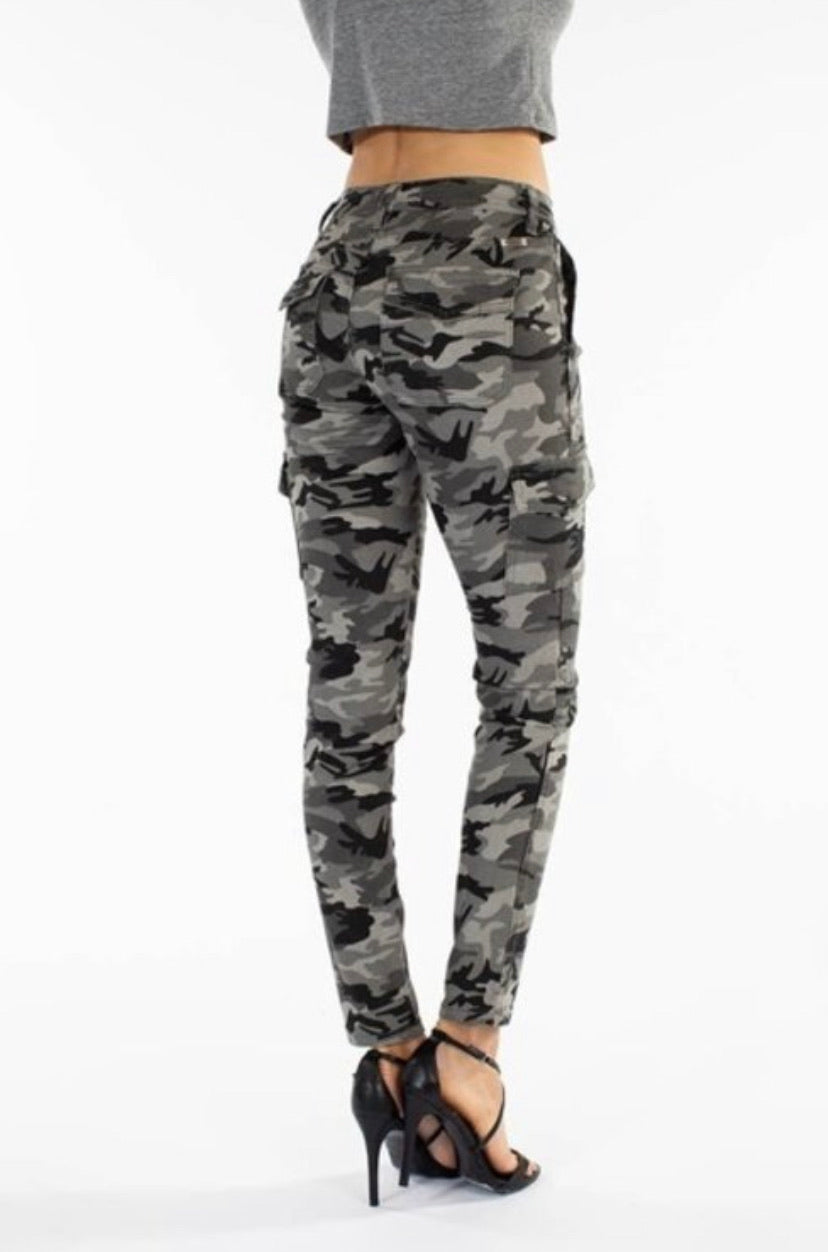 Kancan discount camo joggers